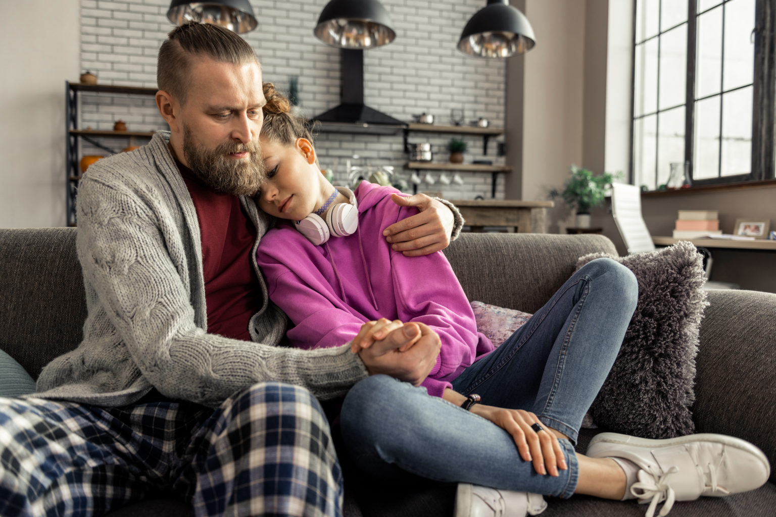 Die Erste Menstruation Der Tochter „du Papa Ich Hab Meine Tage 