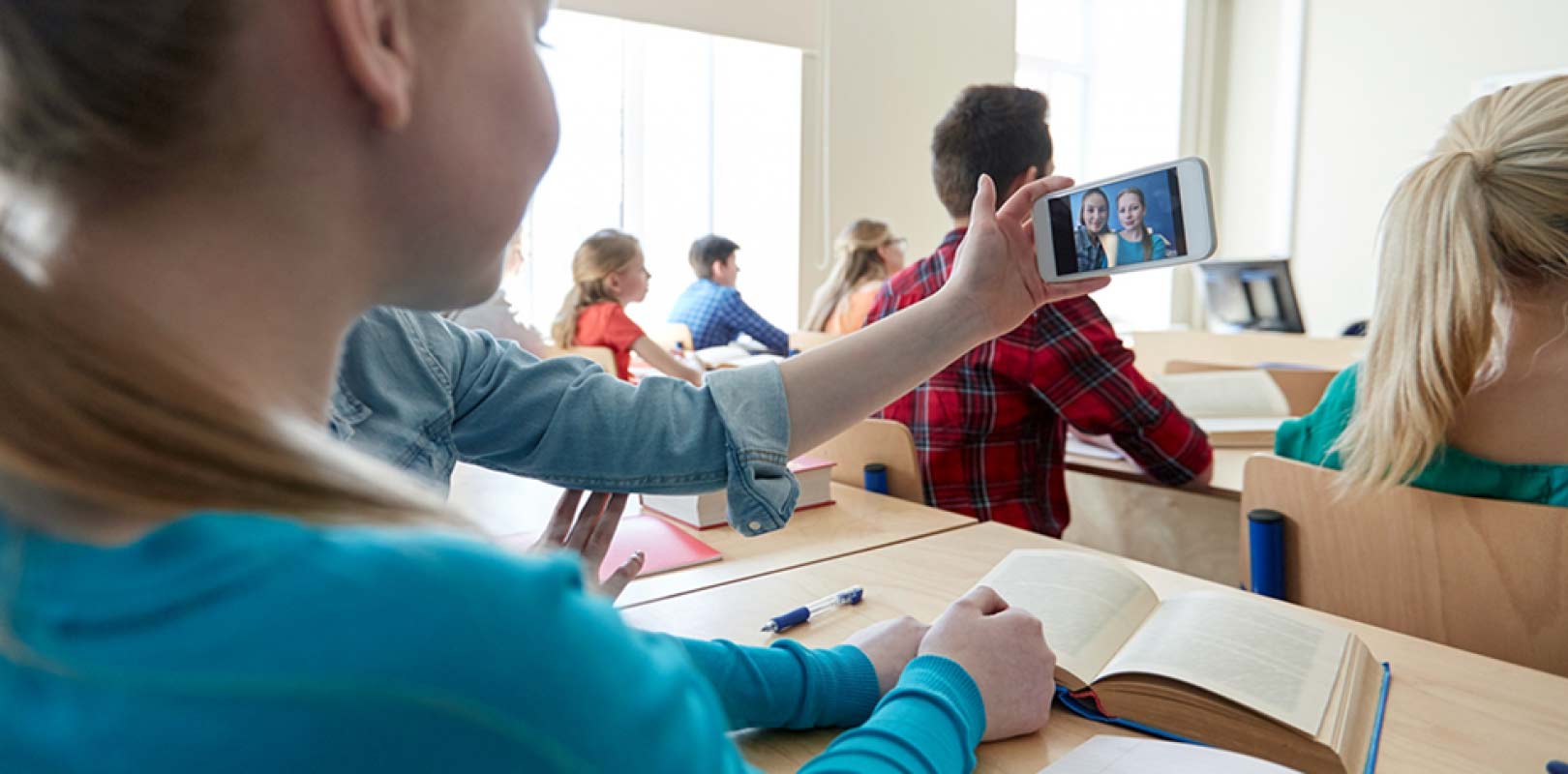 Wie sinnvoll sind Handys im Unterricht?